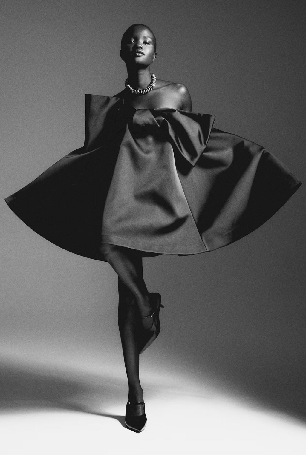 Noir Impérial Bow Couture Mini