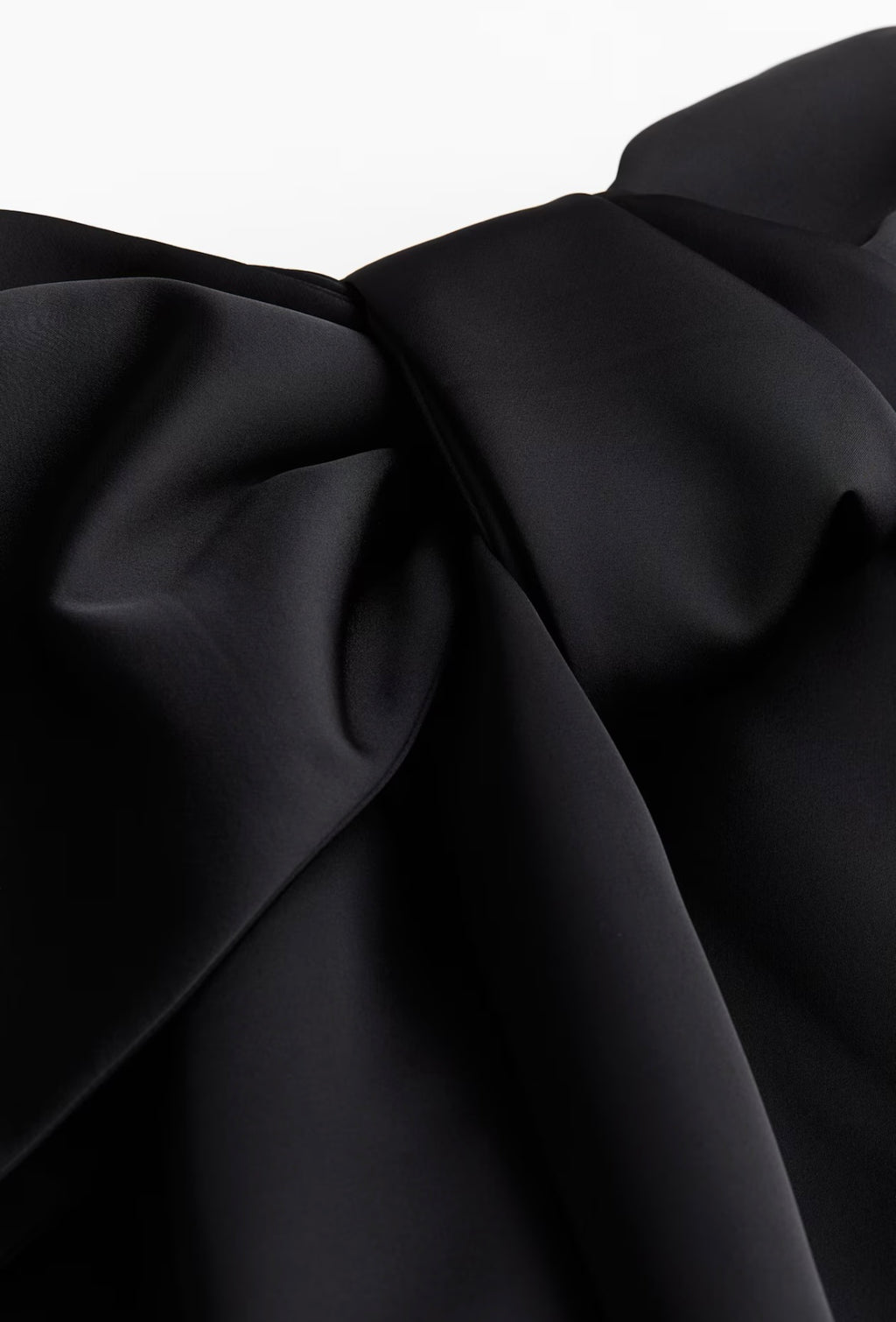 Noir Impérial Bow Couture Mini